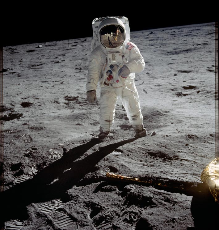 Plakat astronomiczny - odcisk buta Apollo 11